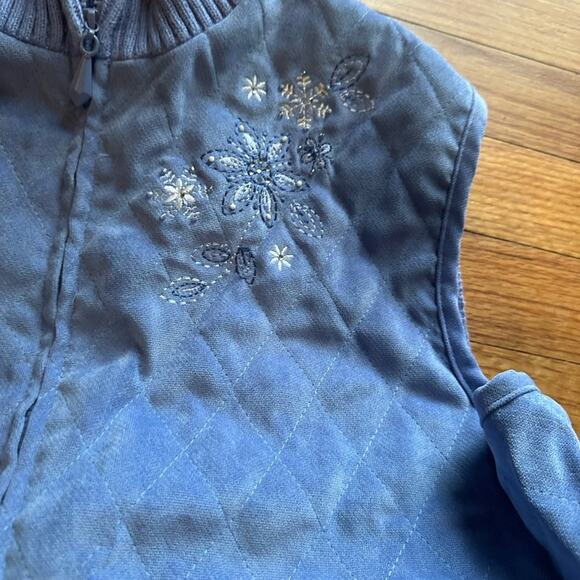 Alfred Dunner Quilted Full Zip Sweater Vest and Pants Set Light Blue Floral - Picture 8 of 10